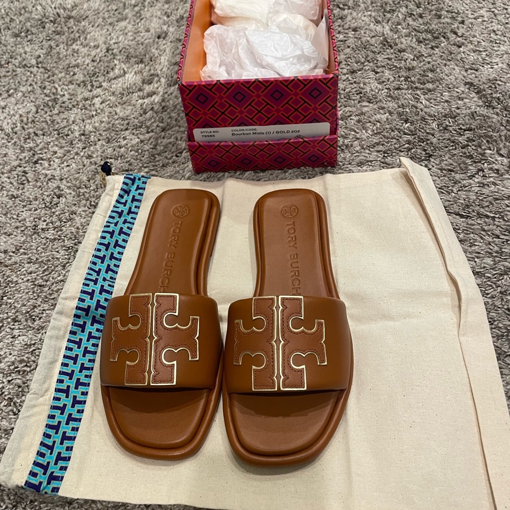 New Tory Burch Sandals